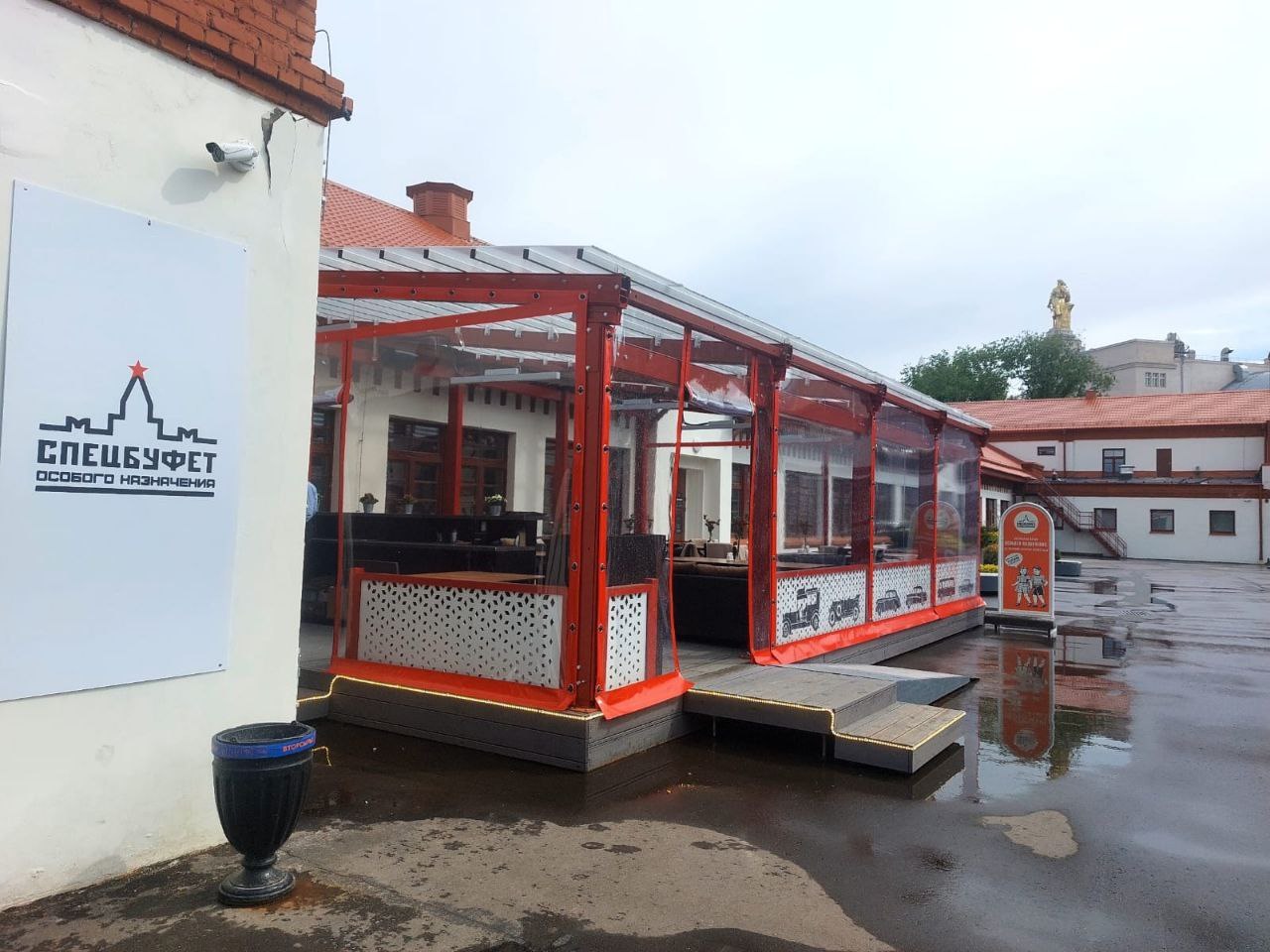 ПВХ шторы для летней террасы кафе в Семилуках